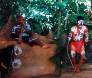 Aboriginal didgeridoo player and dancer. Kuranda Rainforest, Queensland, Australia. Photo: Julie Pendray, 1994.