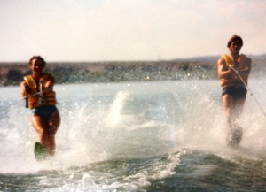 Pat & Julie waterskiing Colorado River